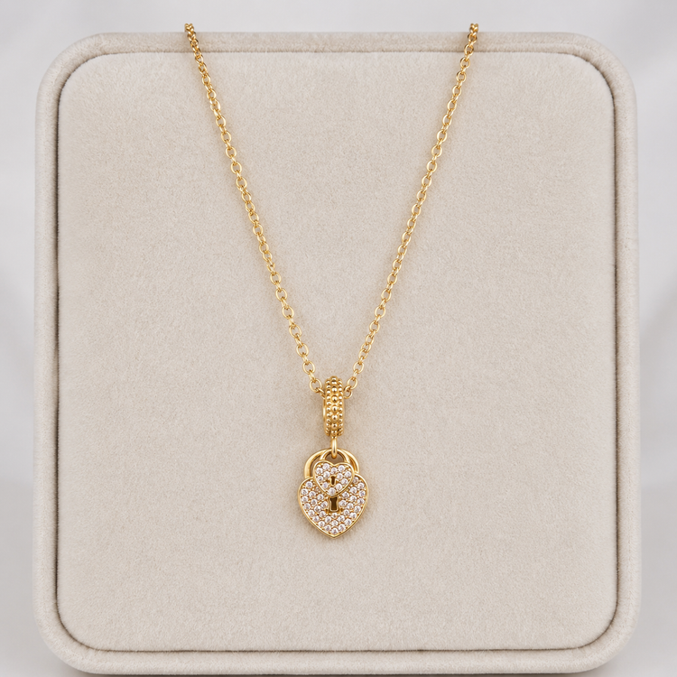 Dije con moissanita Corazón candado en oro 18k – Jade18k