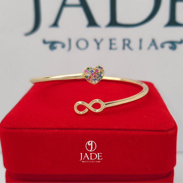 Puñera corazón infinito en oro 18k – Jade18k (vista 4)