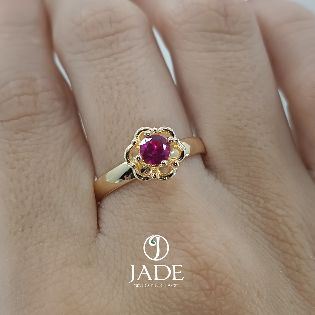 Anillo silueta de rosa con piedra central