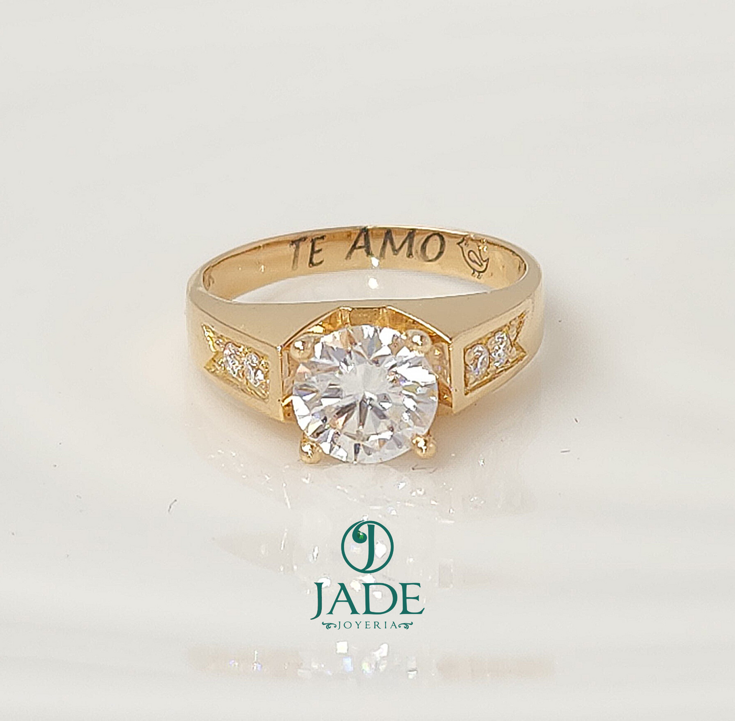 Anillo Carolina de compromiso en oro 18k