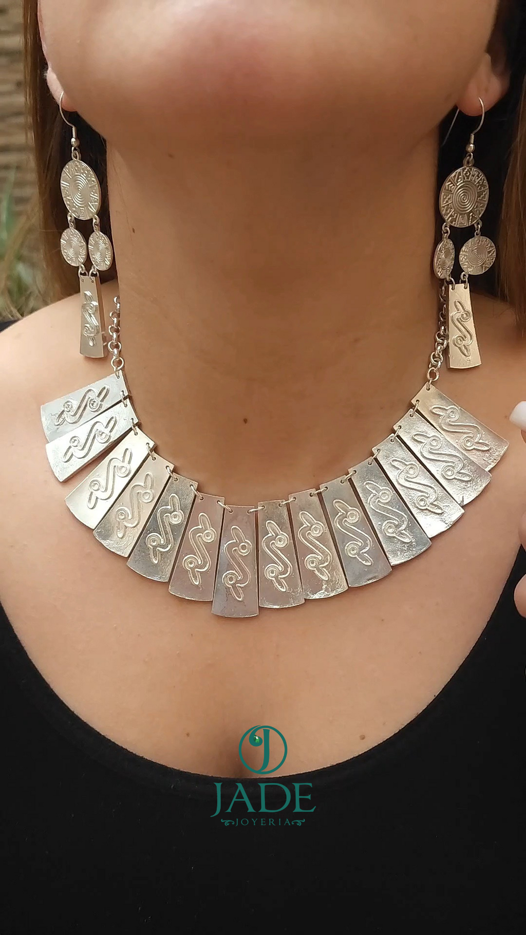 Juego de joyas Chimú hechos en plata ley