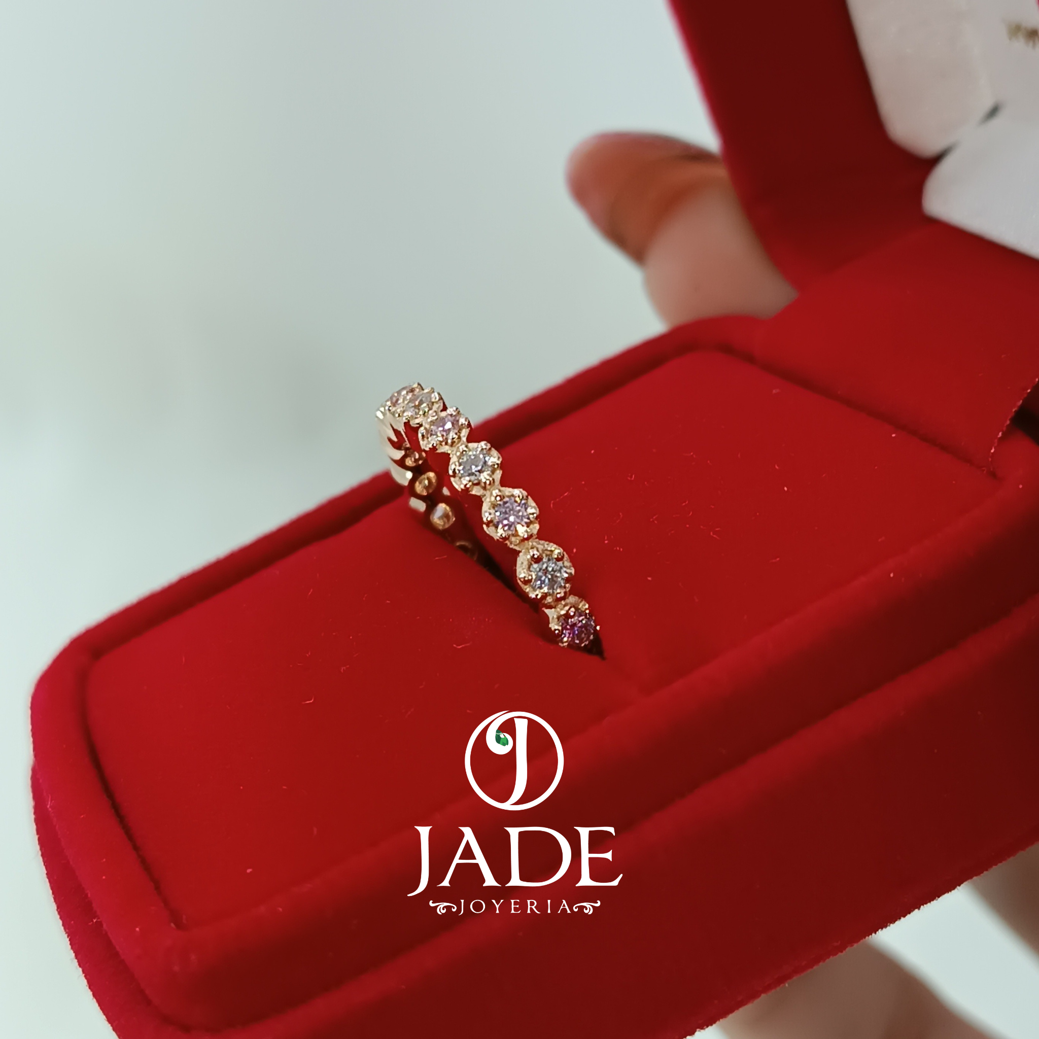 Anillo churumbela full piedras