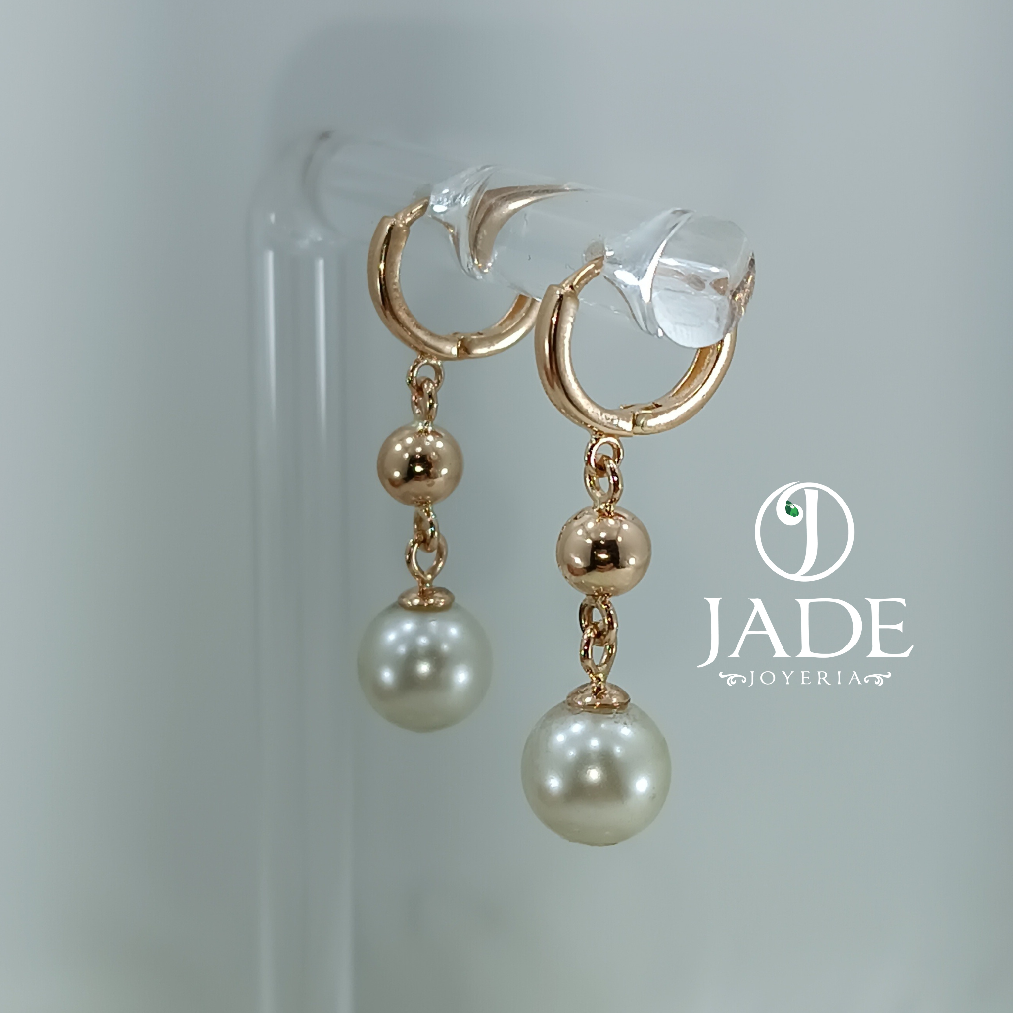 argollas colgantes con perlas