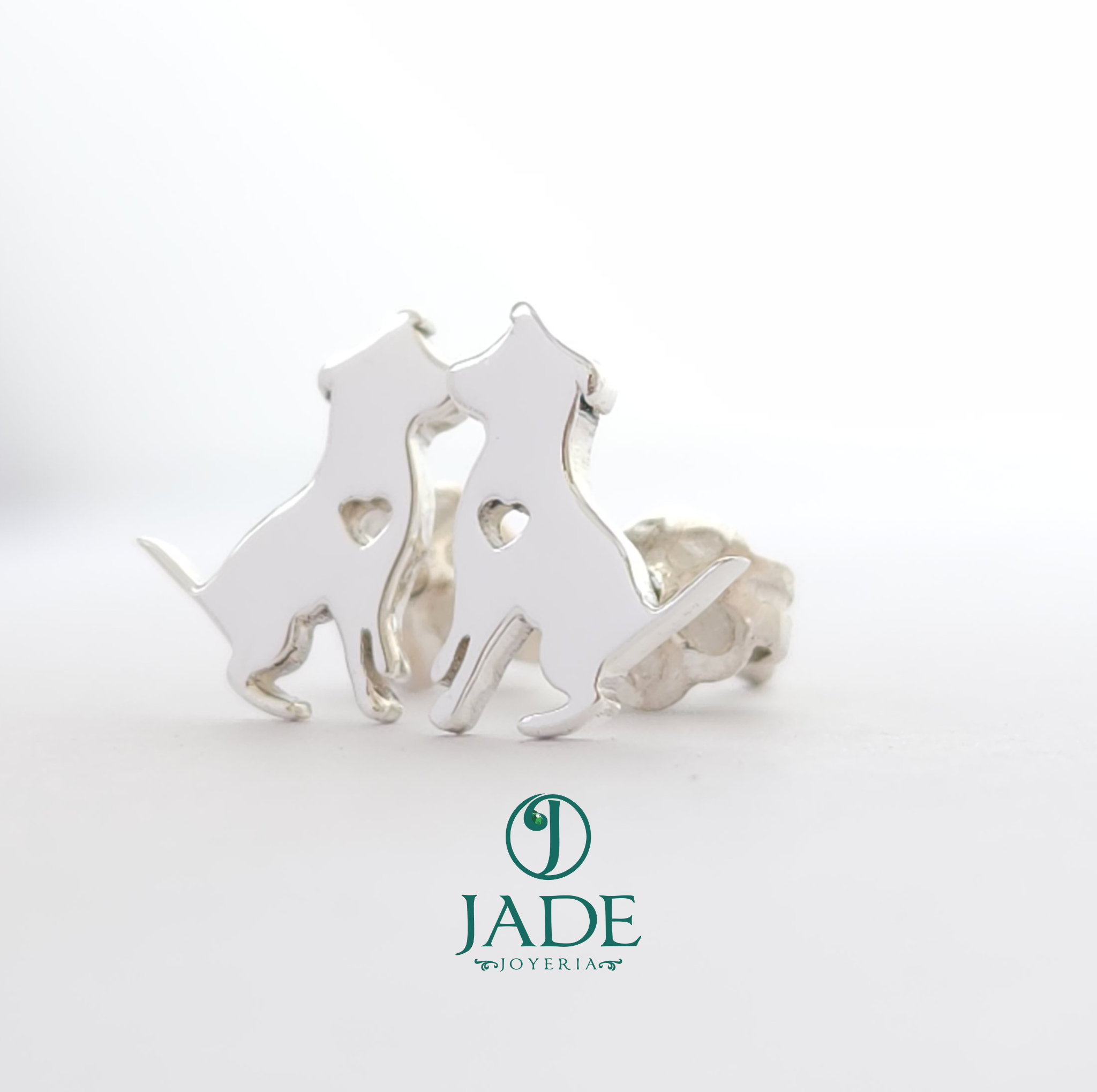 Aretes de perro corazón en plata ley