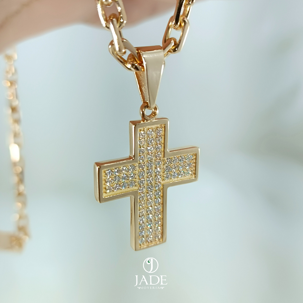 Collar de cruz con piedras