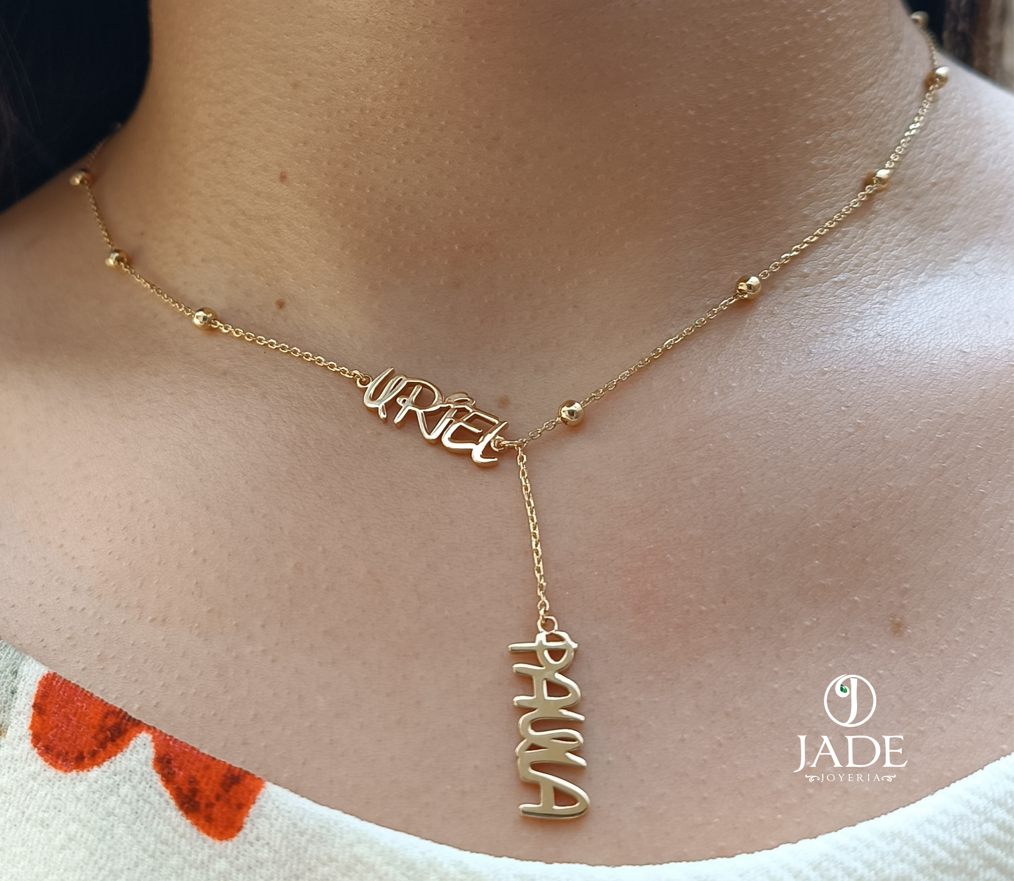 Collar personalizado con nombres
