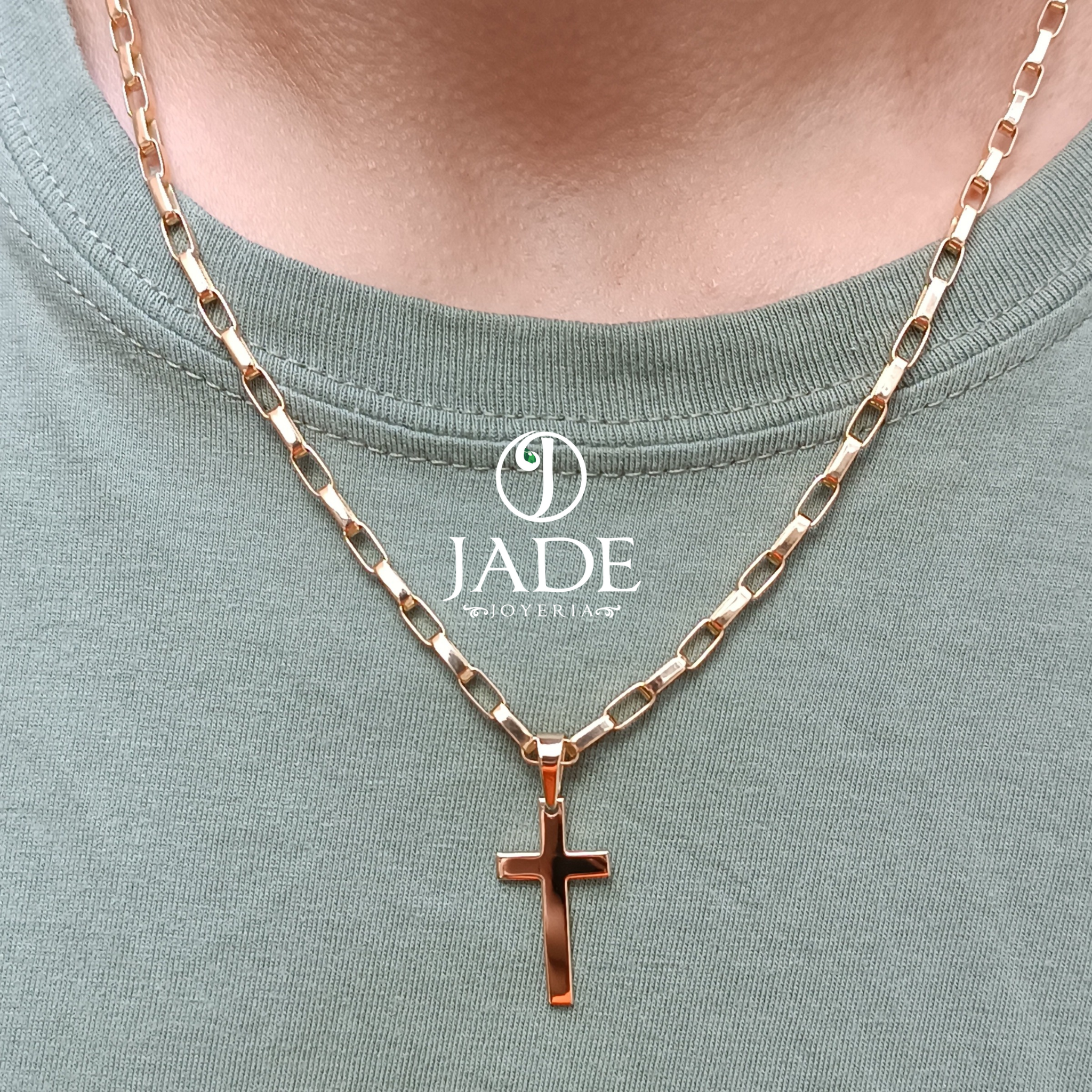 Cadena rectangular con dije cruz