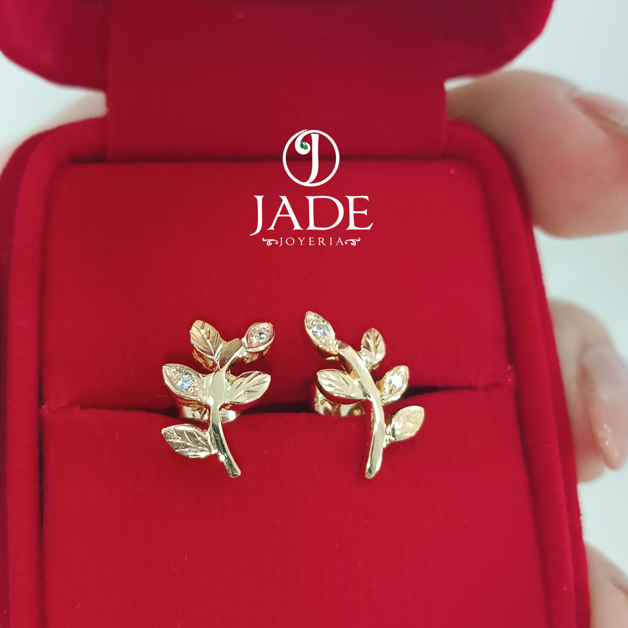 Aretes forma de hojas