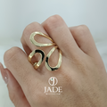 Anillo grande con silueta calado a láser