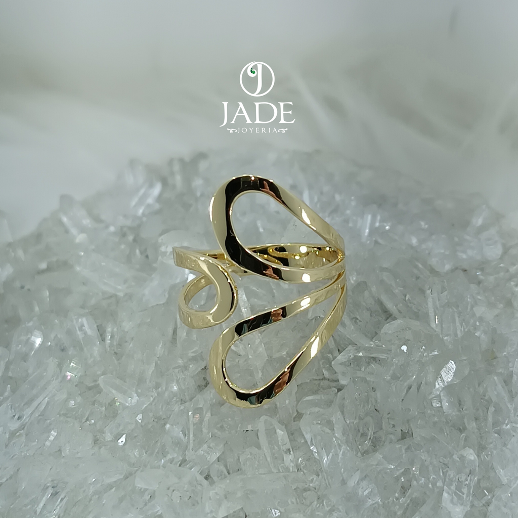 Anillo grande con silueta calado a láser