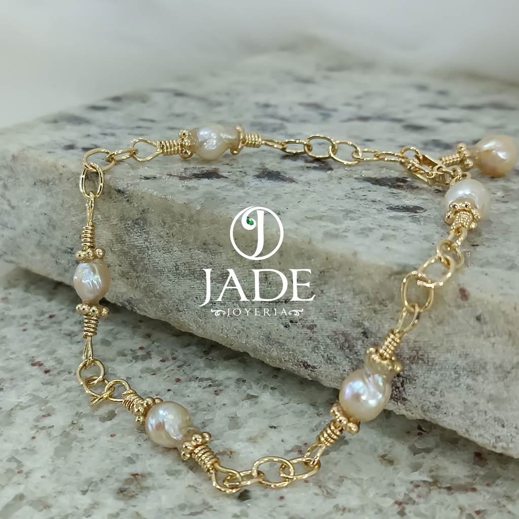 Pulsera retro con perlas