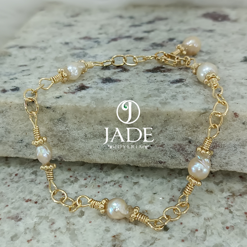 Pulsera retro con perlas