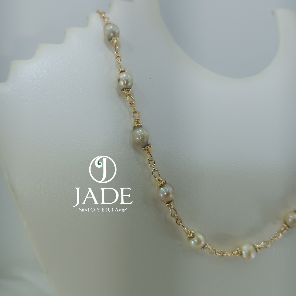 Collar Retro con perlas