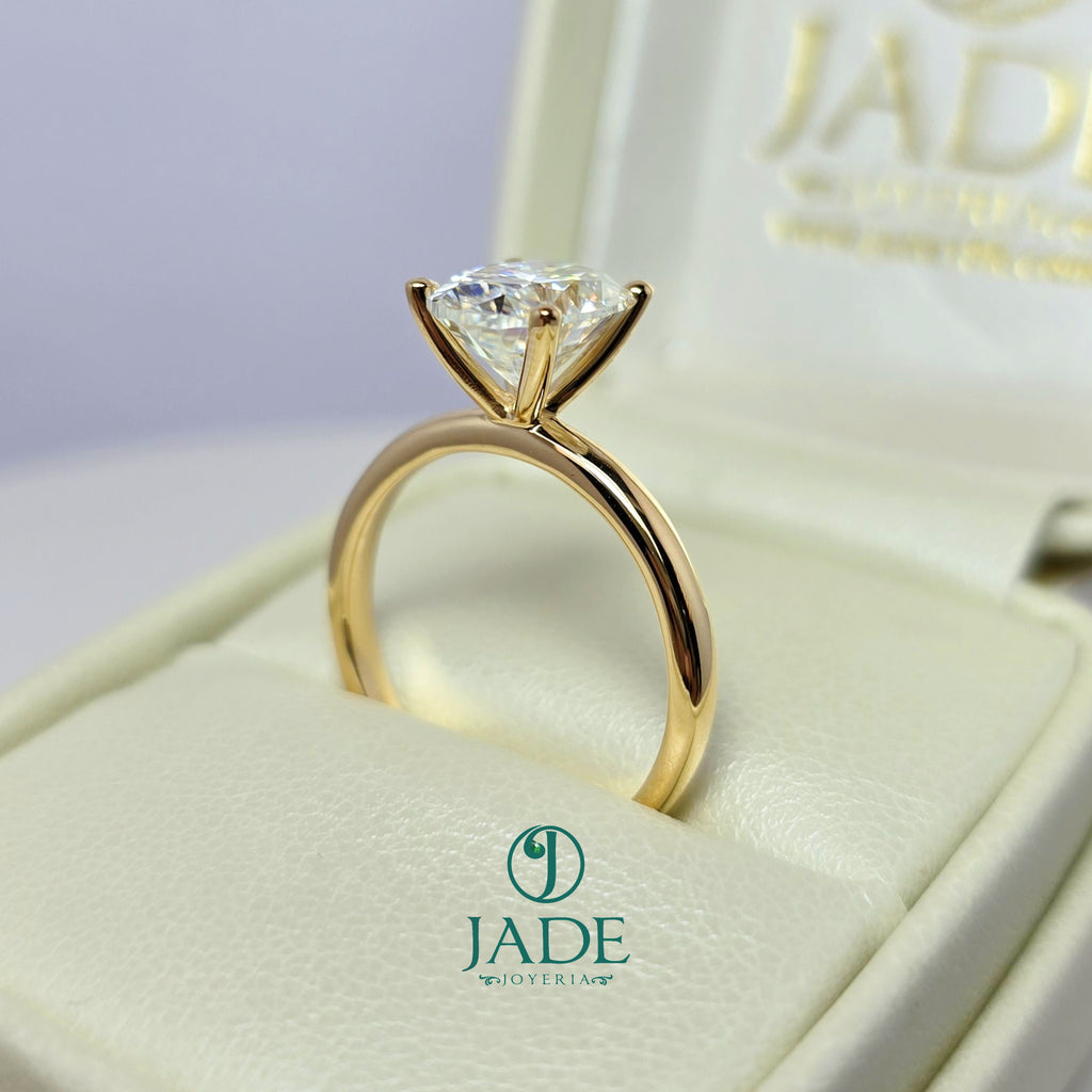 Anillo de Compromiso Oval