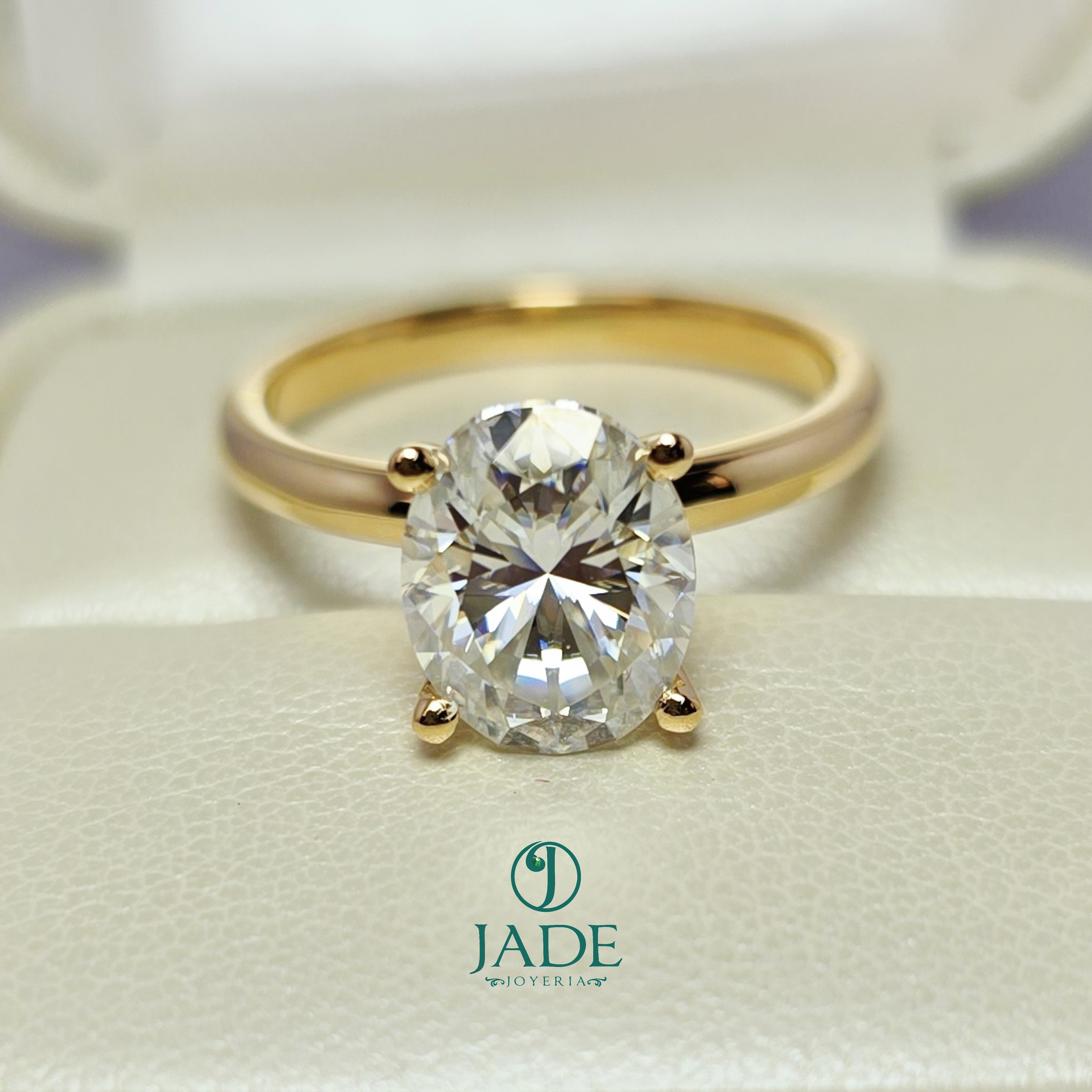 Anillo de Compromiso " Oval "