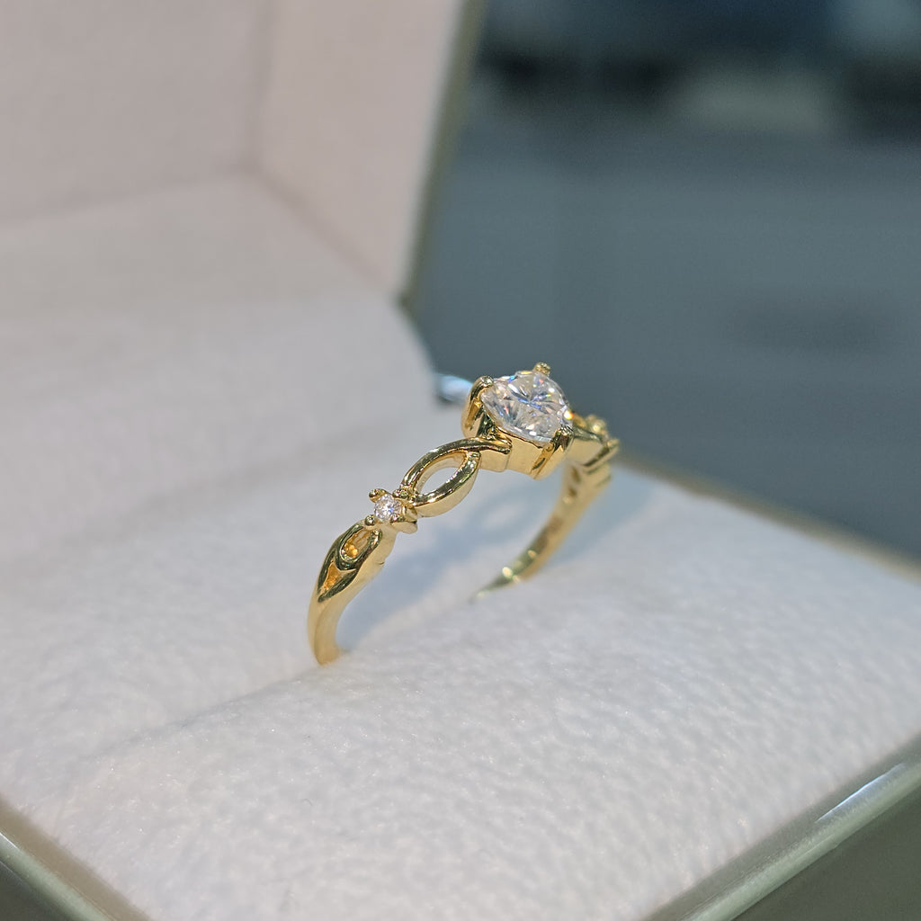 Anillo de Promesa con Moissanite Cielo Eterno