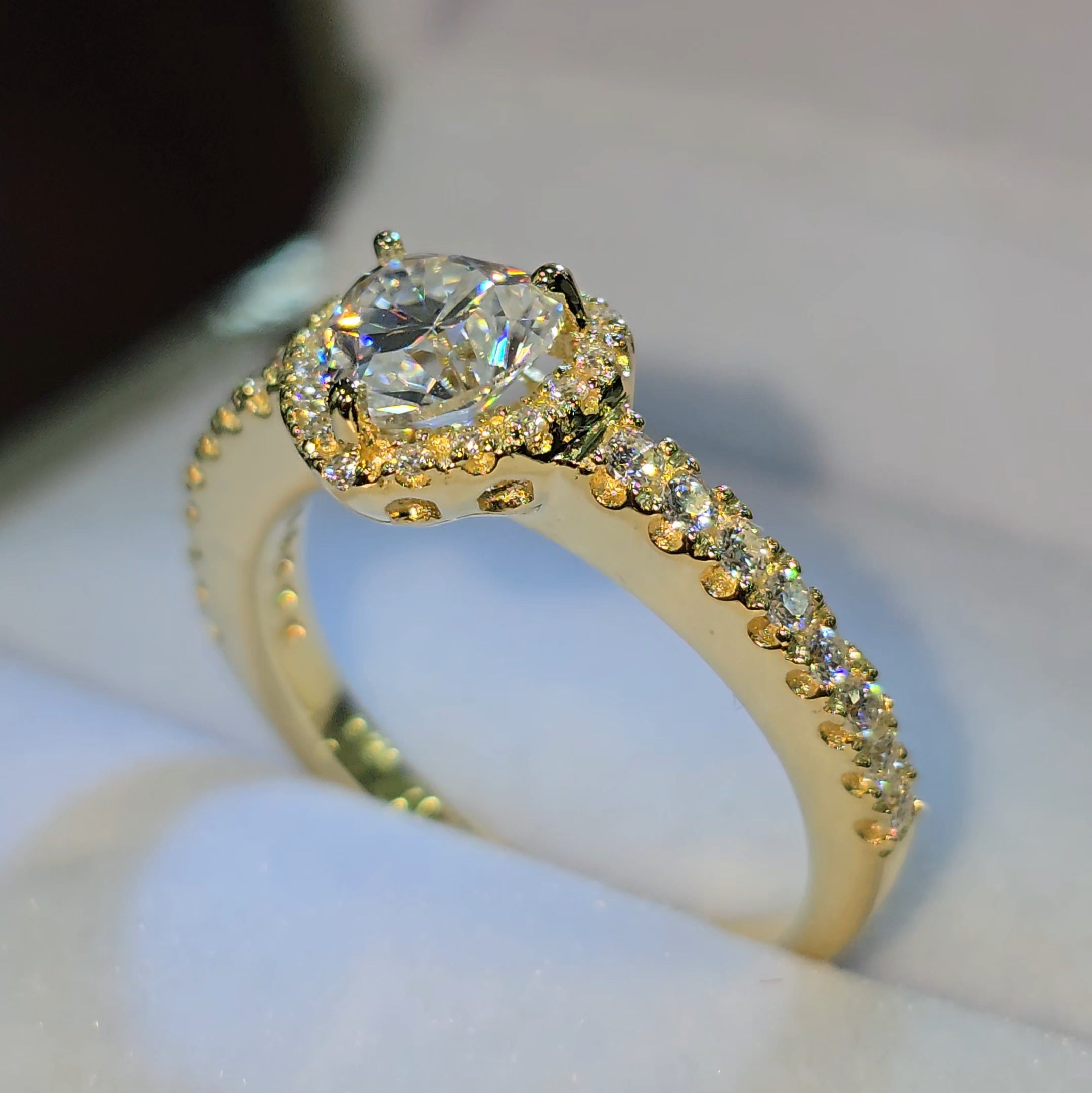 Anillo de Promesa con Moissanite Corazon Brillante