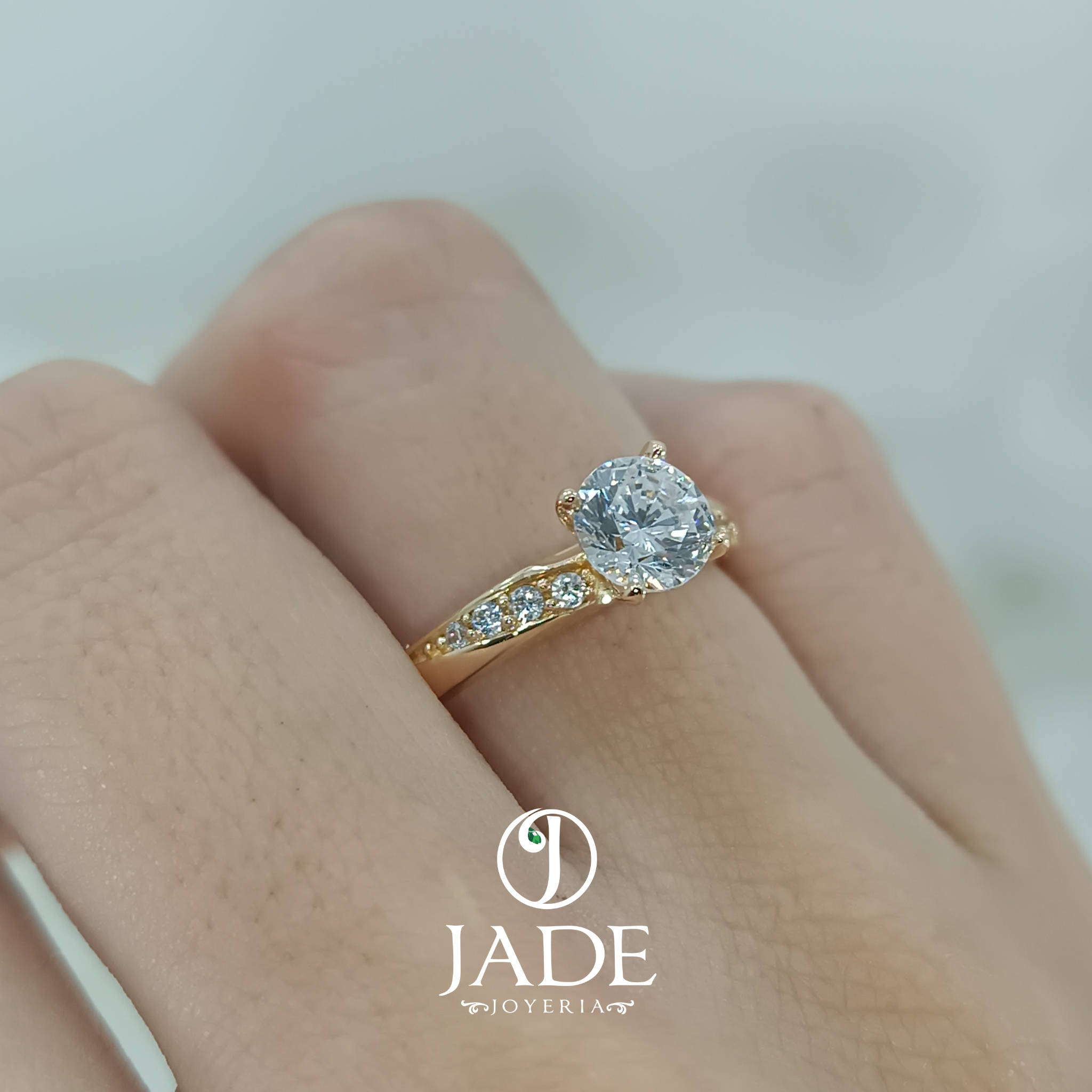 Anillo de Compromiso"April"