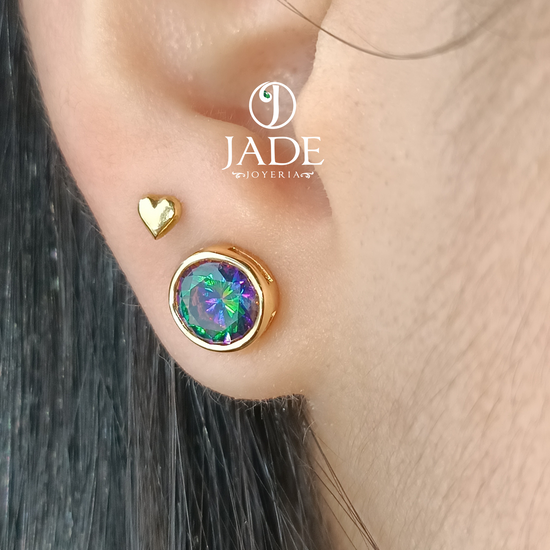 Aretes con piedras tornasoladas en oro 18k – Jade18k (vista 3)