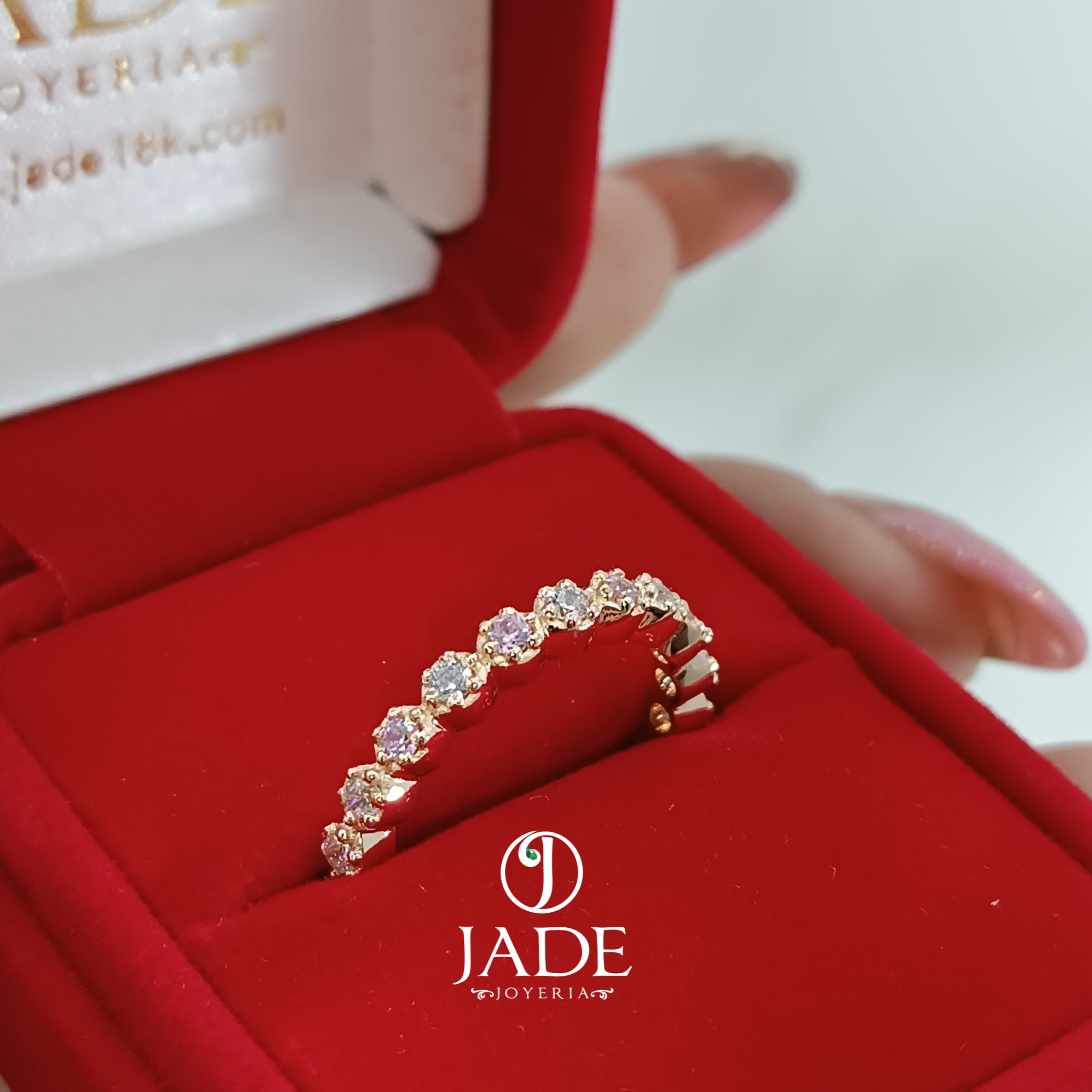 Anillo churumbela full piedras