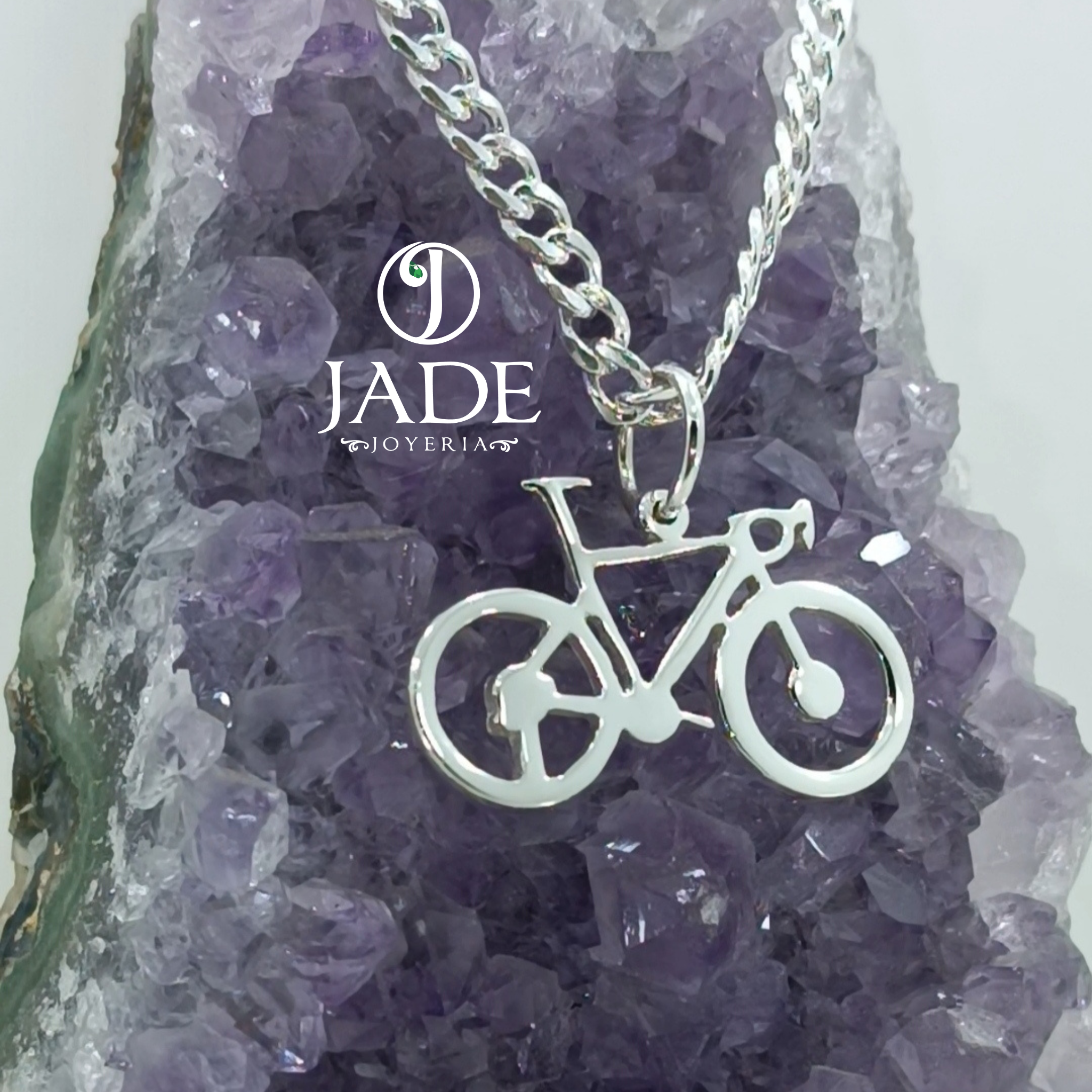 Dije de bicicleta en plata ley