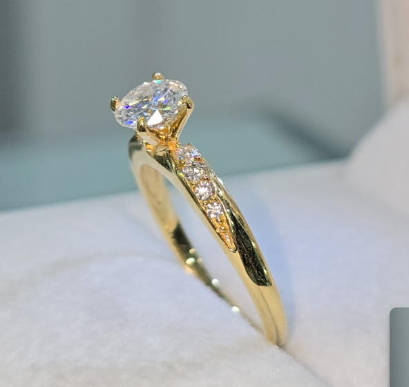 Anillo de Compromiso"April"