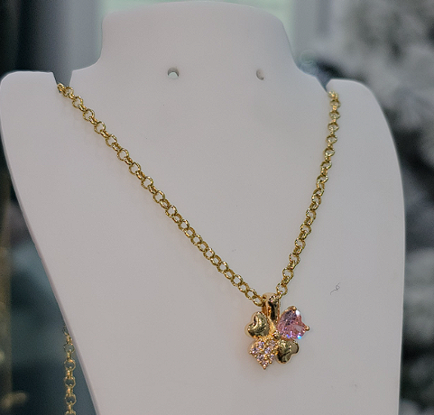 Collar con Dije Lindura