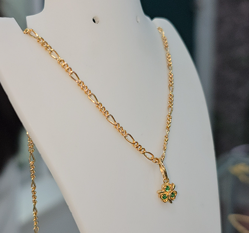 Collar Trebol