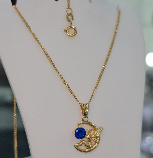 Collar con Dije Ángel de Luz