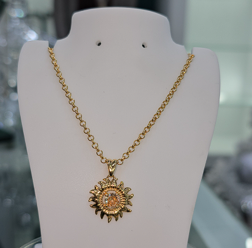 Collar con Dije Sun