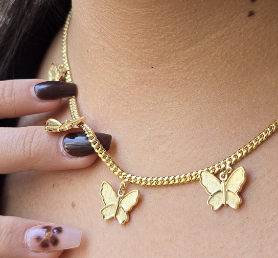 Collar con Dijes Mariposas Eternas