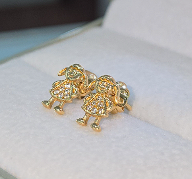 Aretes de Bebé Muñequita