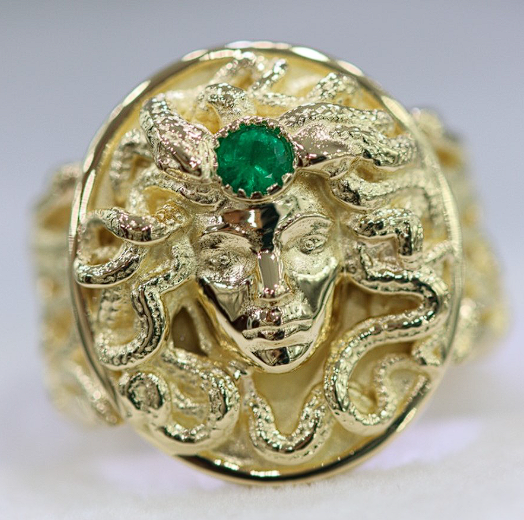 Chevalier Medusa Golden Personal