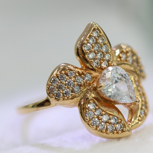 Anillo Circón Crystal