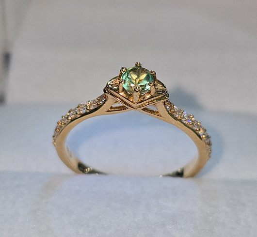 Anillo Esmeralda Esencia