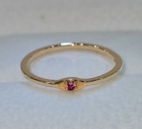 Anillo con Piedra Natural Rubí Reina
