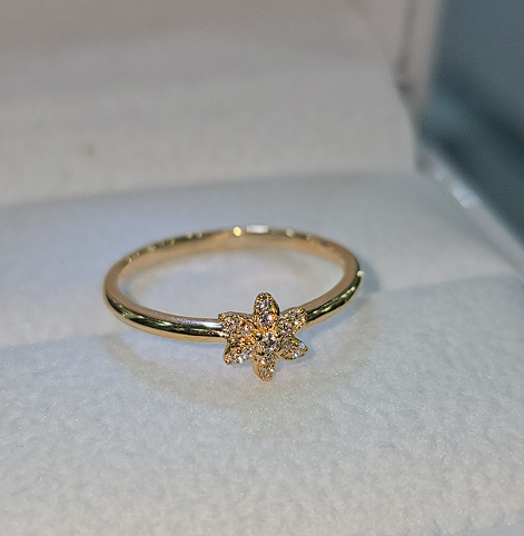 Anillo Moissanite Florece