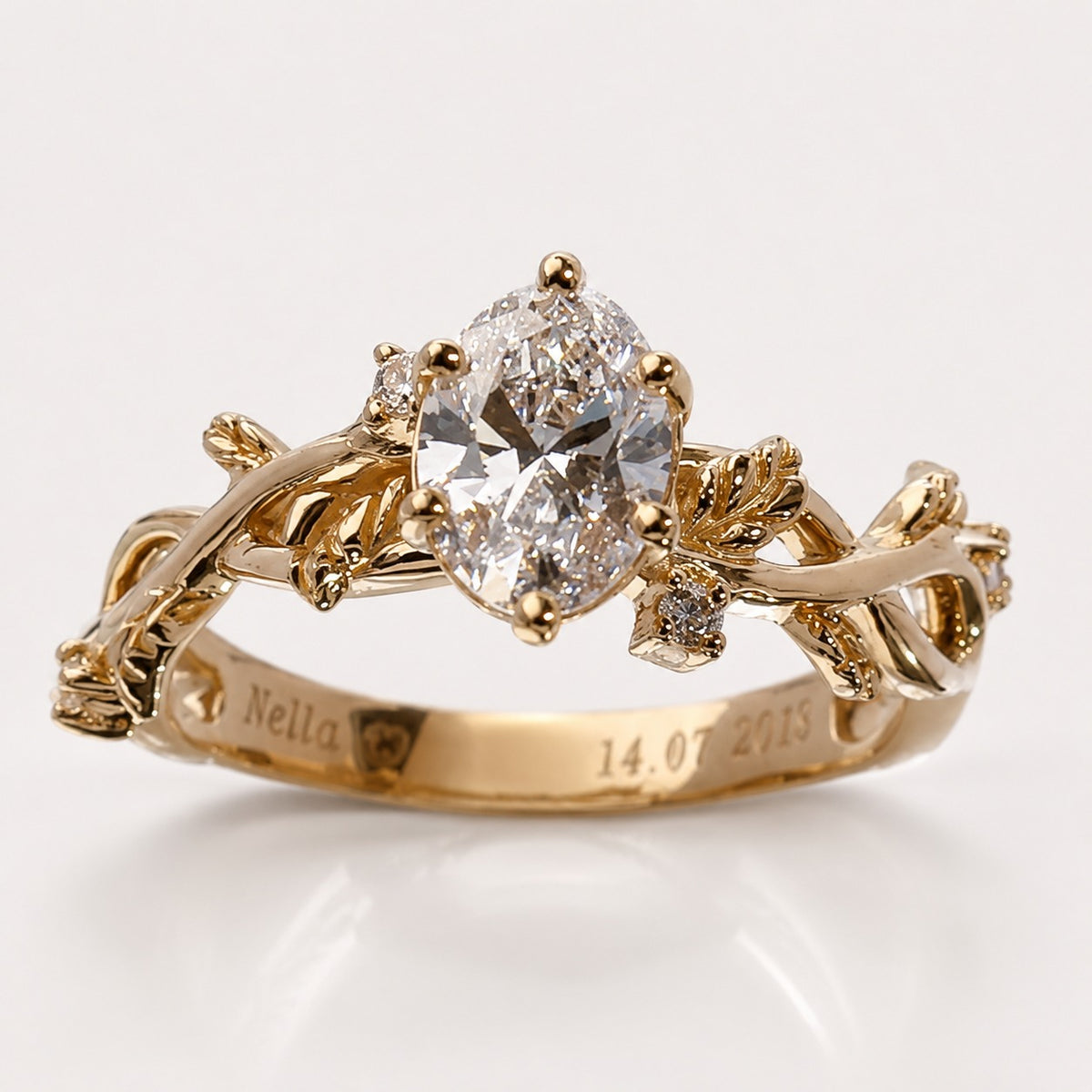 Anillo De Compromiso Eterno Con Diamante De Laboratorio