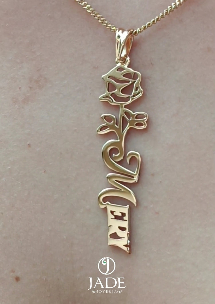 Dije con nombre personalizado en oro 18k – Jade18k (vista 3)