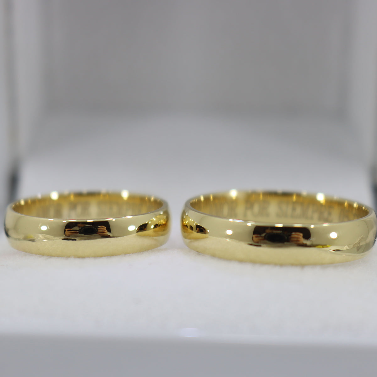 Aros de Boda "Caminando Juntos" en oro 18k – Jade18k (vista 3)