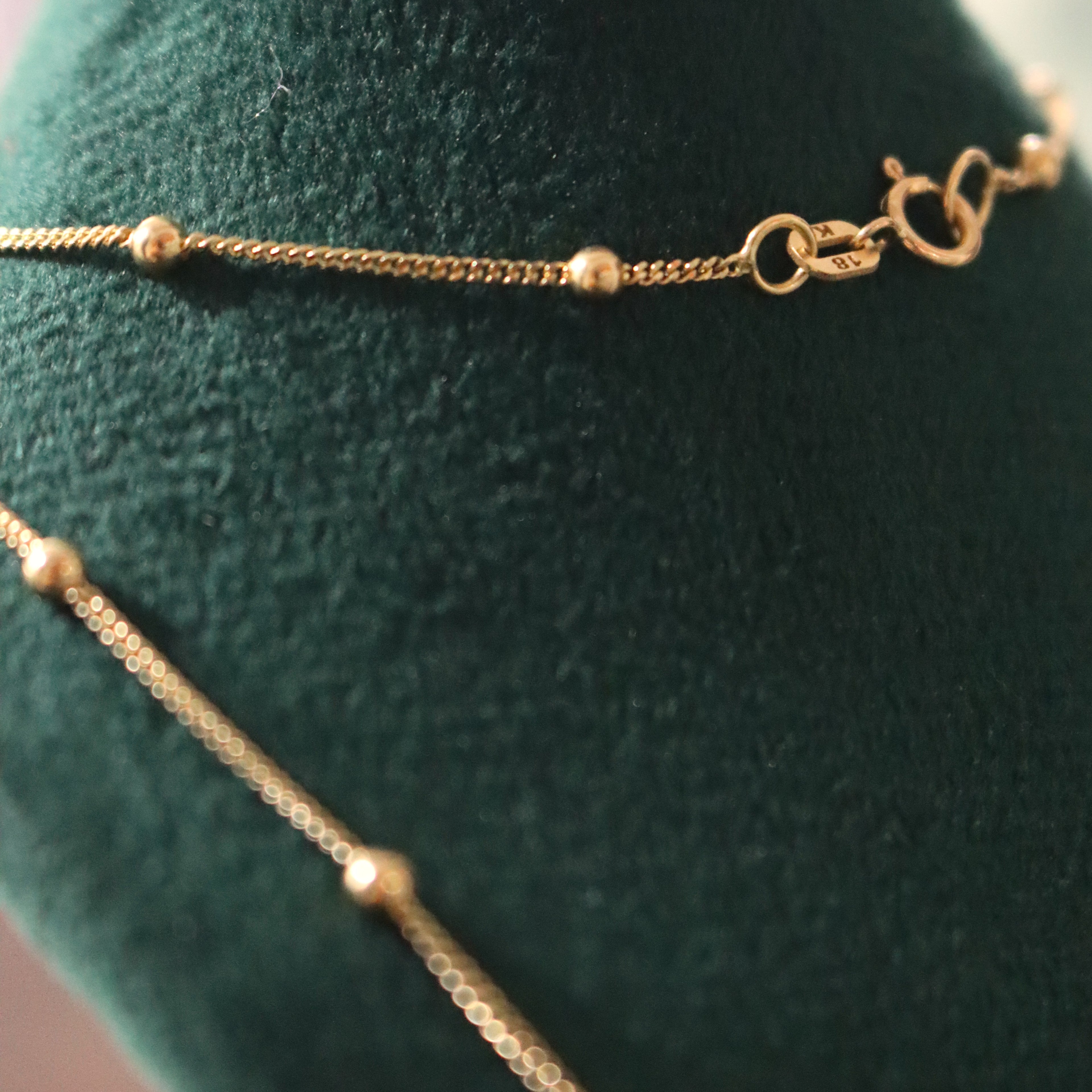 Cadena de Bolitas Elegante