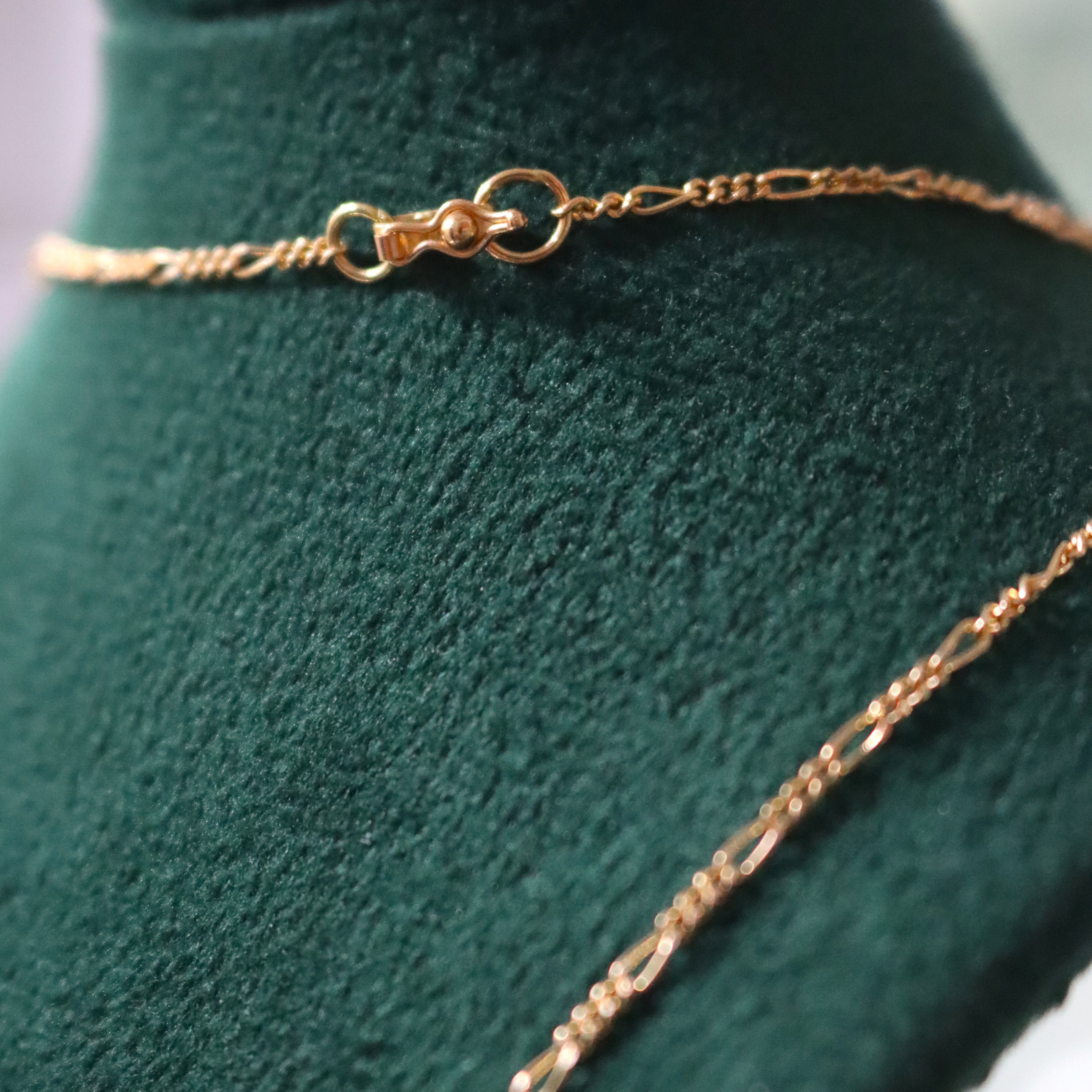 Cadena estilo Cartier Elegante 18k