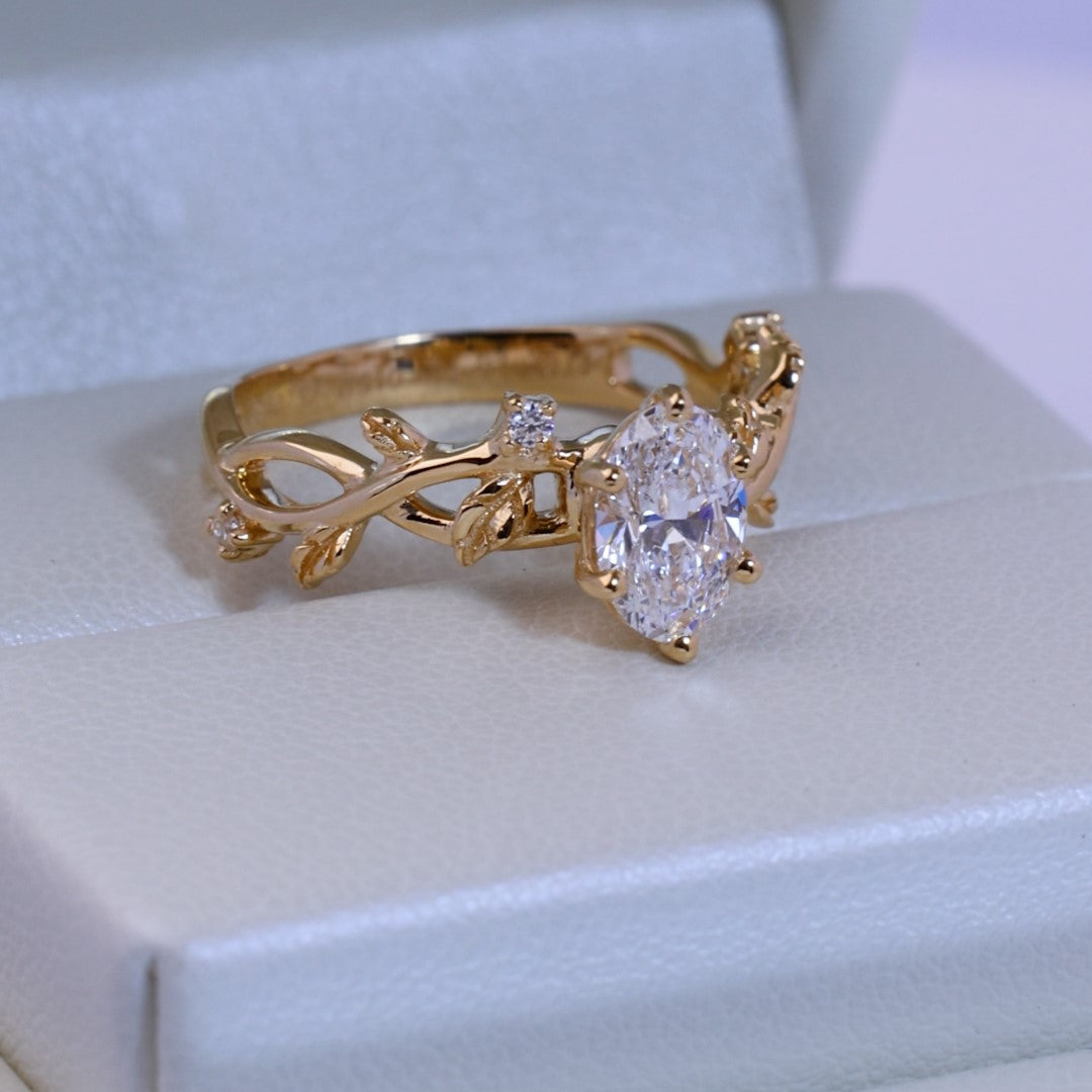 Anillo De Compromiso Eterno Con Diamante De Laboratorio
