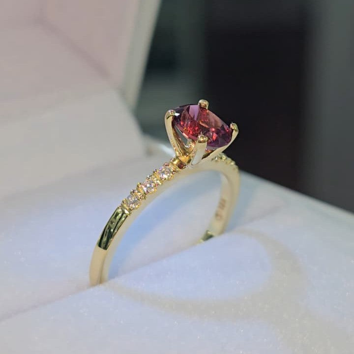 Anillo con piedra natural TURMALINA