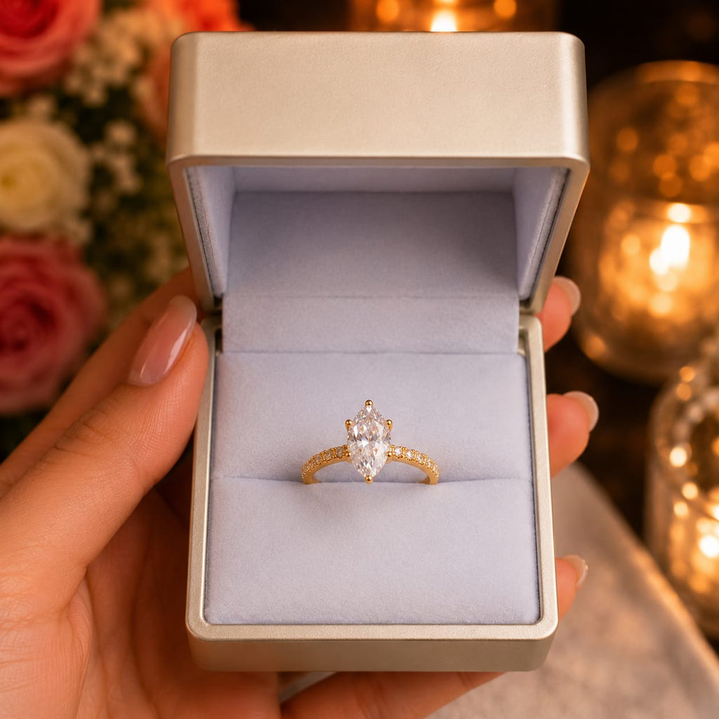 Anillo de compromiso con moissanite marquise BELLA AURORA