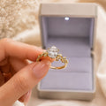 Anillo de compromiso  Hojas de vida con piedra  moissanite