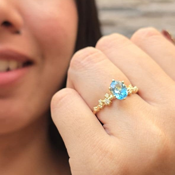 Anillo con piedra natural TOPACIO