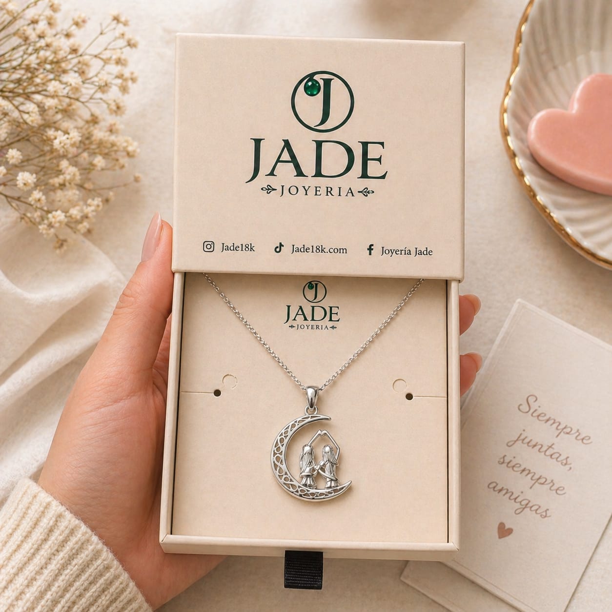 Dije de amigas, hermanas, madre e hija en plata fina