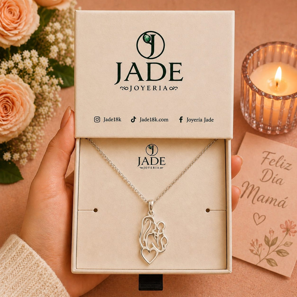 Dije + Cadena mi Madre incomparable en plata ley