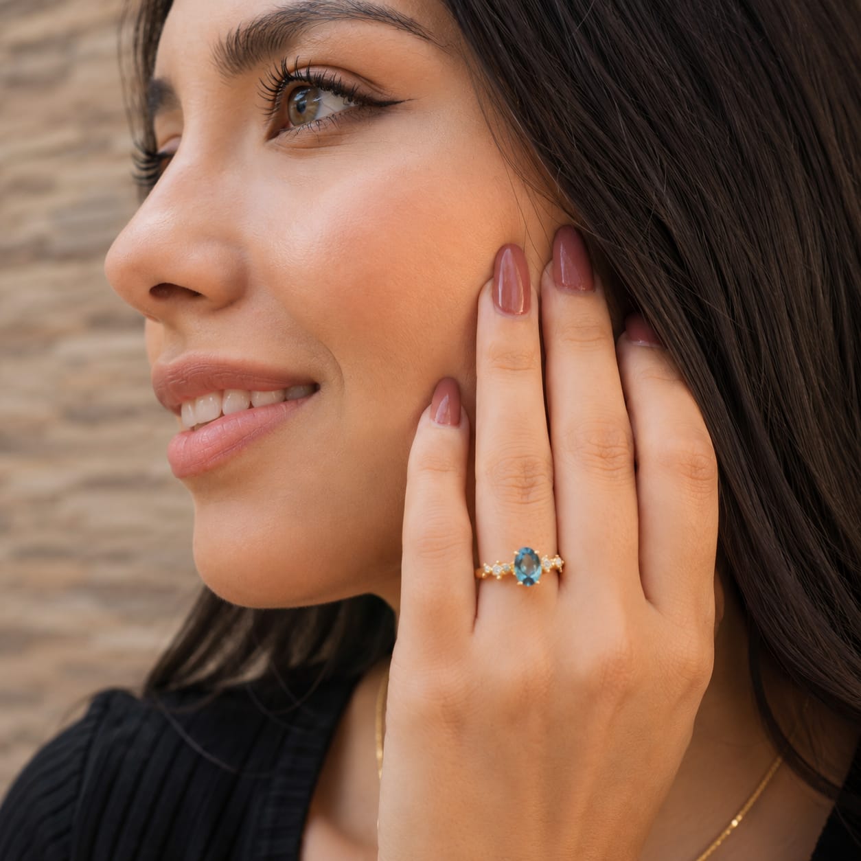 Anillo Con Moissanitas y  Piedra Natural Topacio